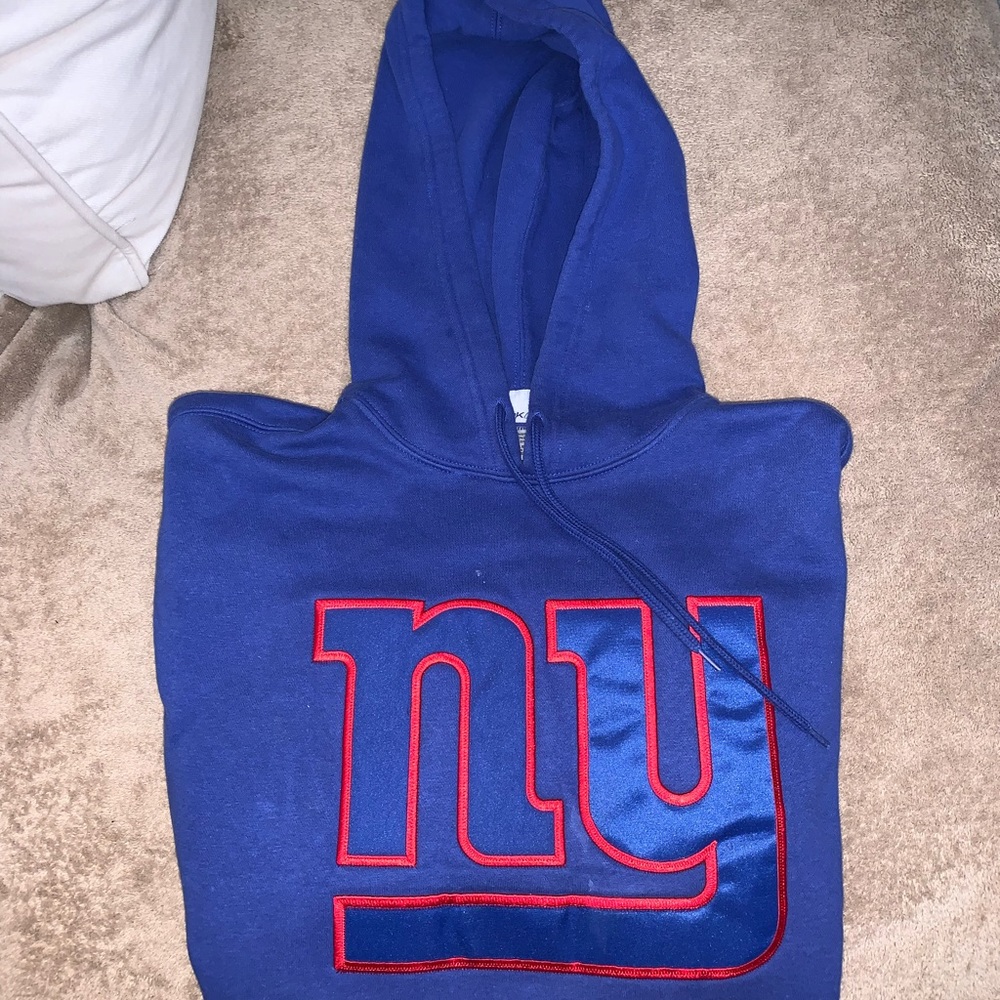 NY giants sweatshirt